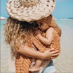 Wildbird Ring Sling baby carrier in Nankeen Doubke Chambray